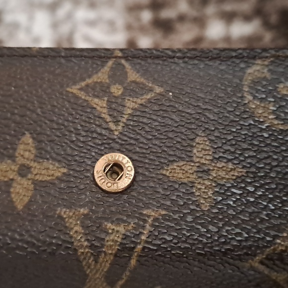 Louis Vuitton key holder - Picture 6 of 7